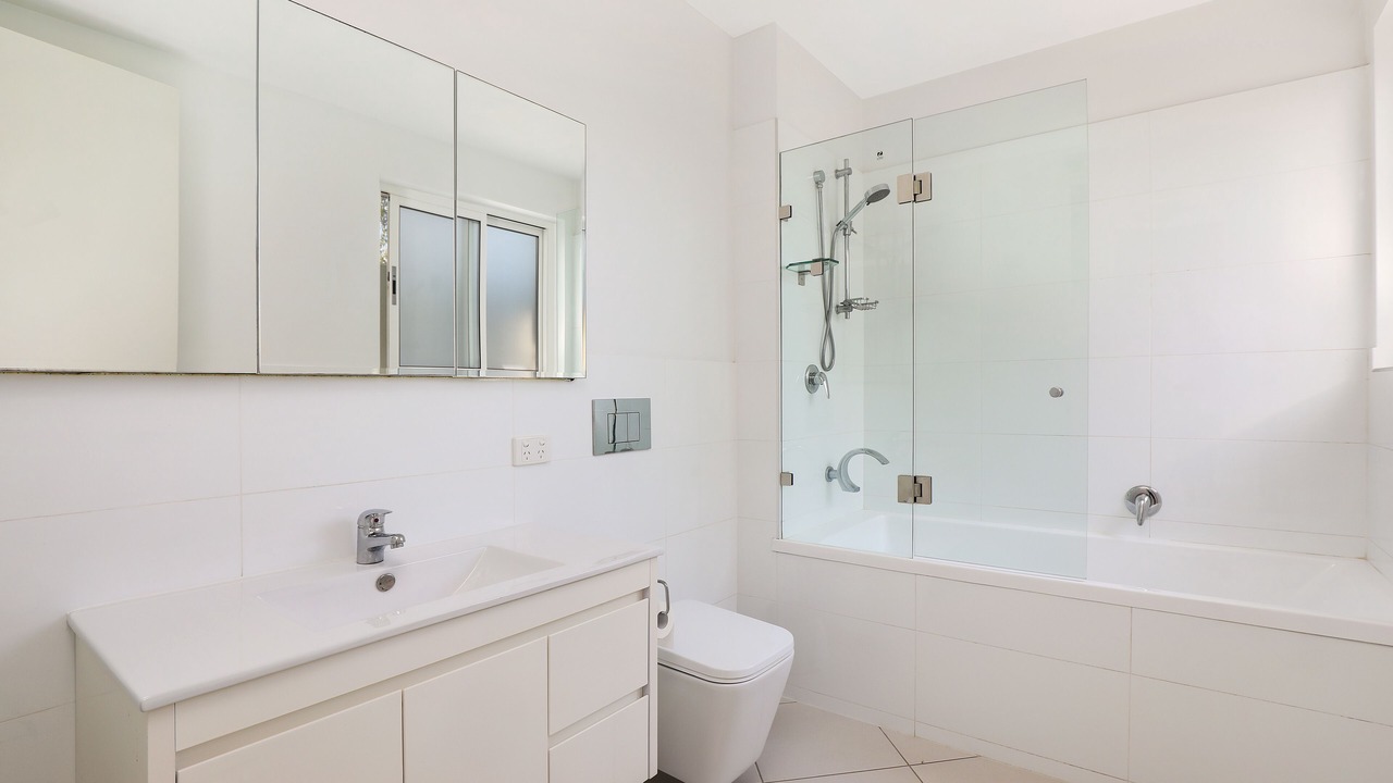 Photo of Bathroom in Aroona
