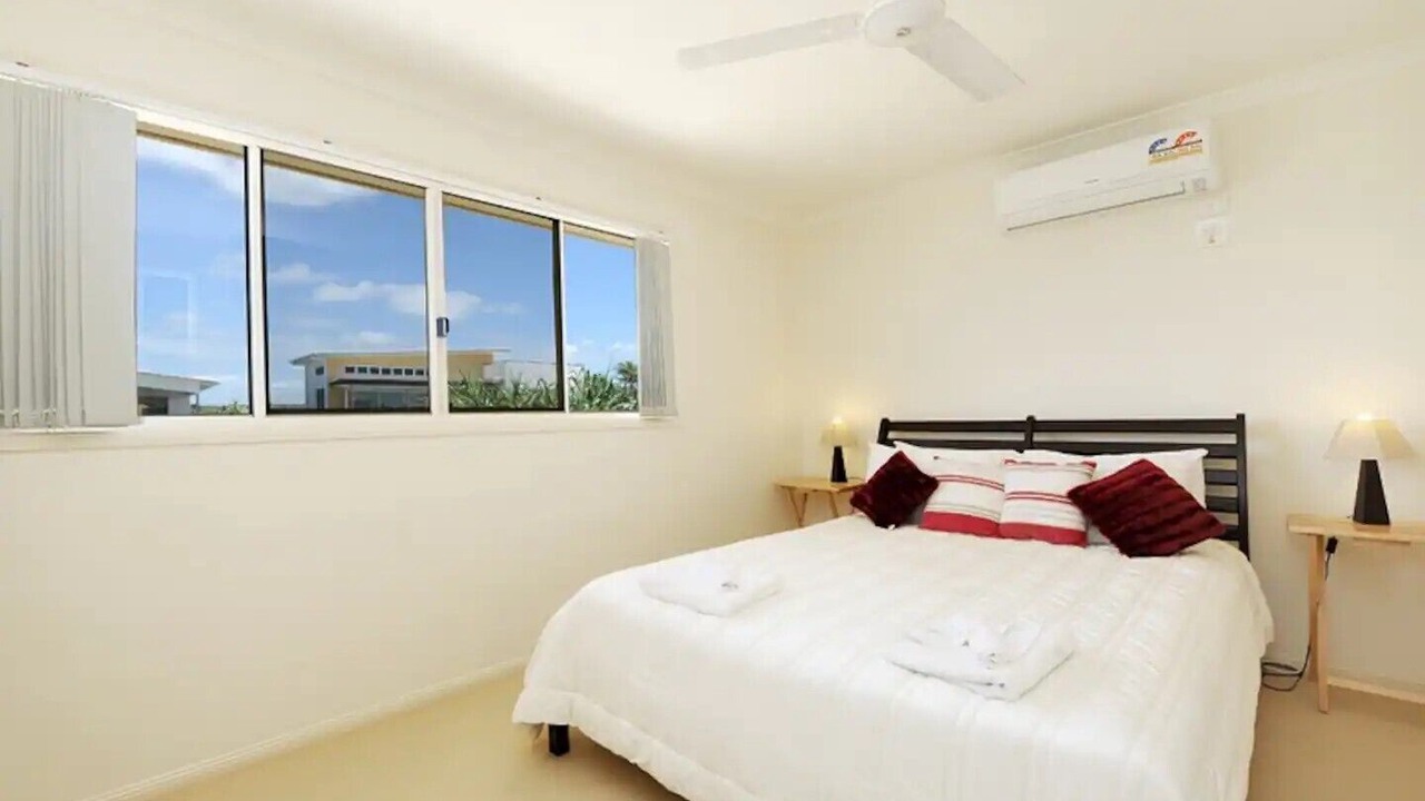 Photo of Bedroom in Castaways Beach
