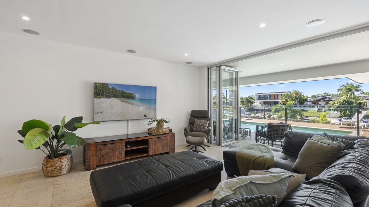 Photo of Livingroom in Mermaid Waters