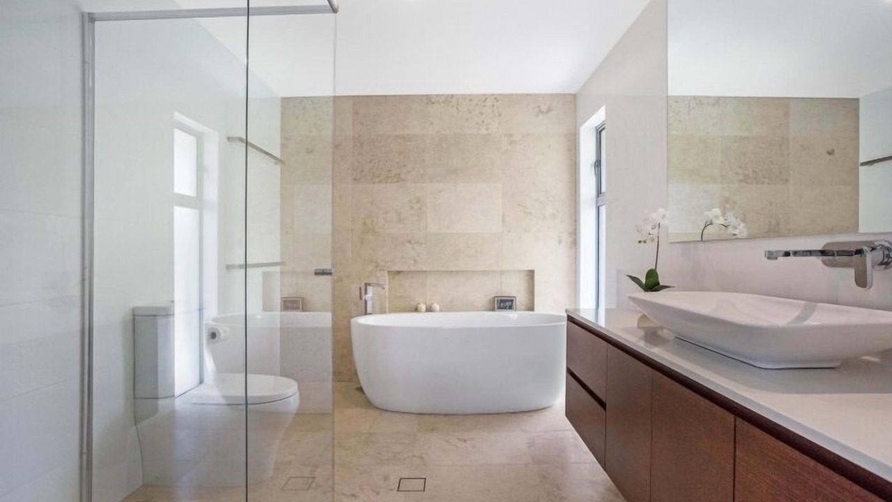 Photo of Bathroom in Mermaid Waters