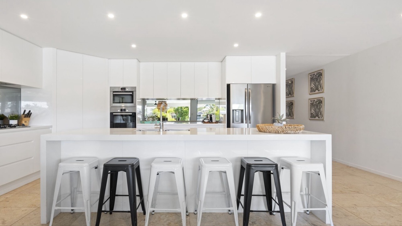 Photo of Kitchen in Mermaid Waters