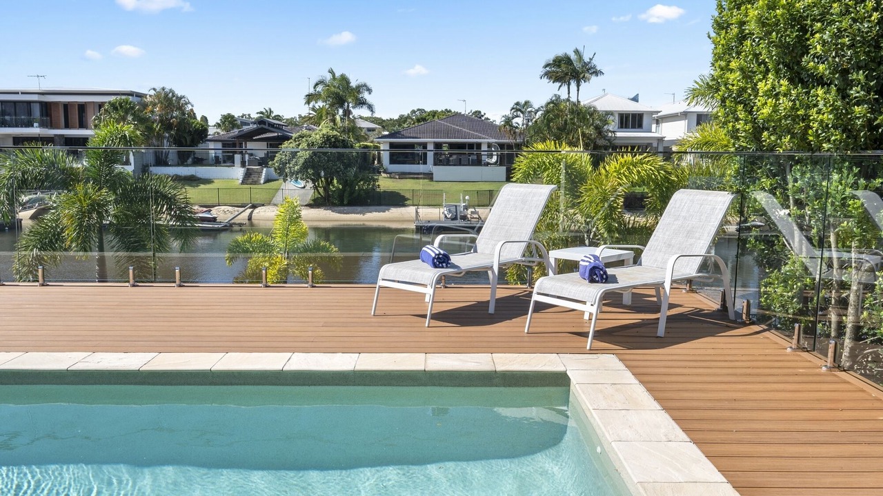 Photo of Outdoor in Mermaid Waters