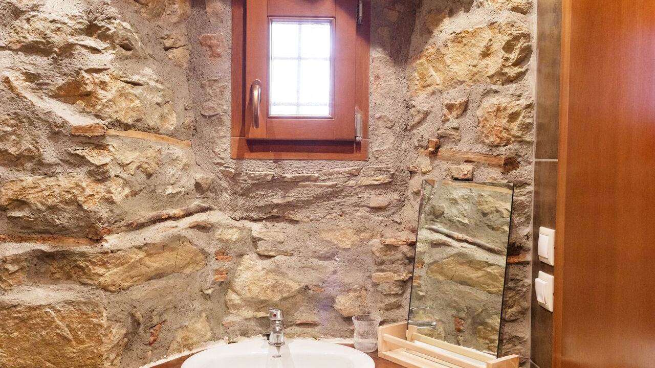 Photo of Bathroom in Ithomi