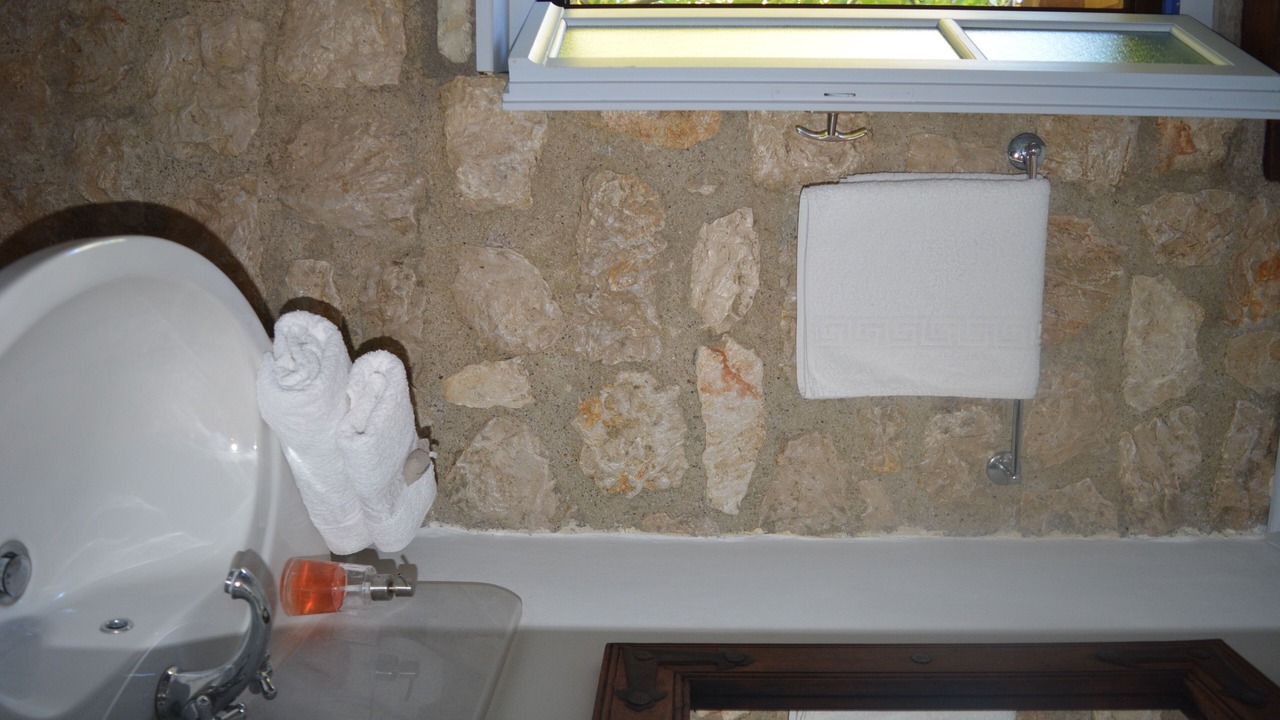 Photo of Bathroom in Katokhorion