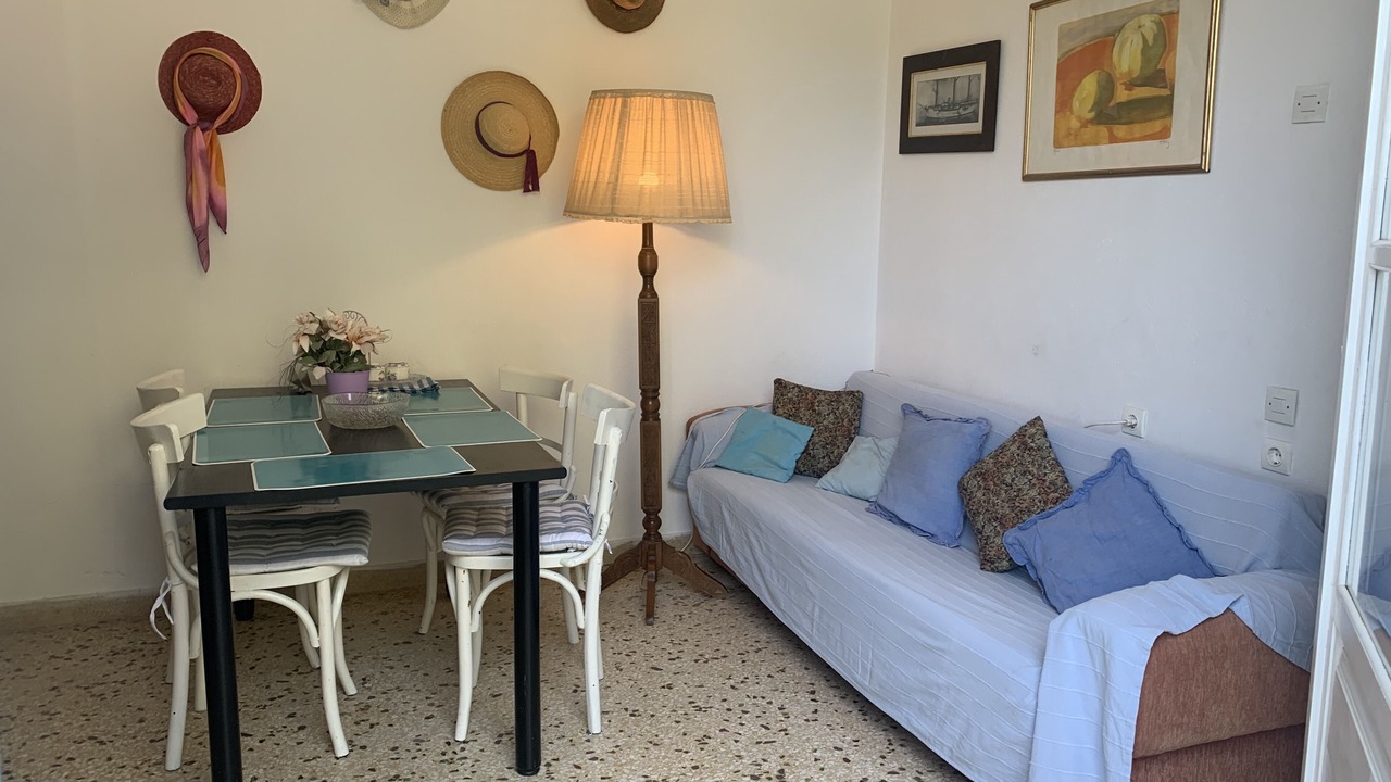 Photo of Livingroom in Poros