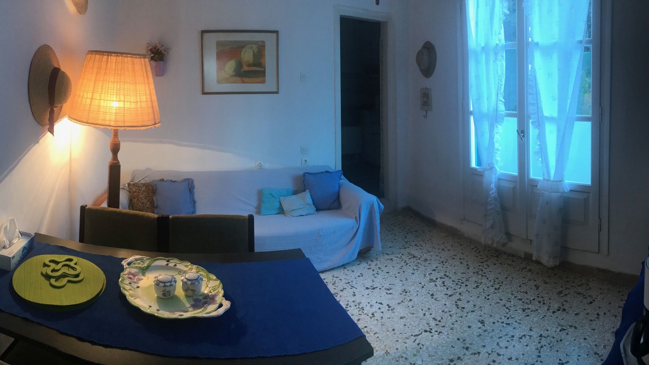 Photo of Livingroom in Poros