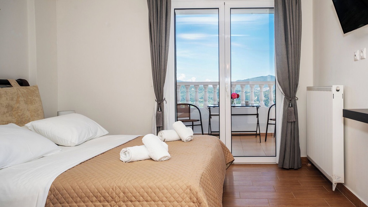 Photo of Bedroom in Evgiros