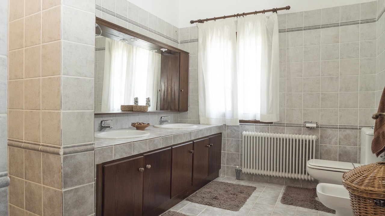 Photo of Bathroom in Neochori