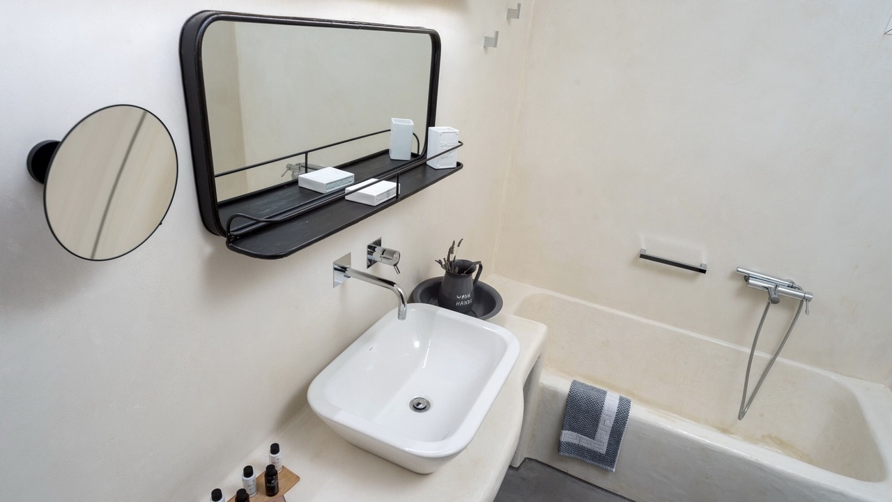 Photo of Bathroom in Karystos