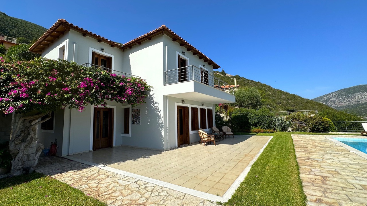 Photo of Outdoor in Melissopetra