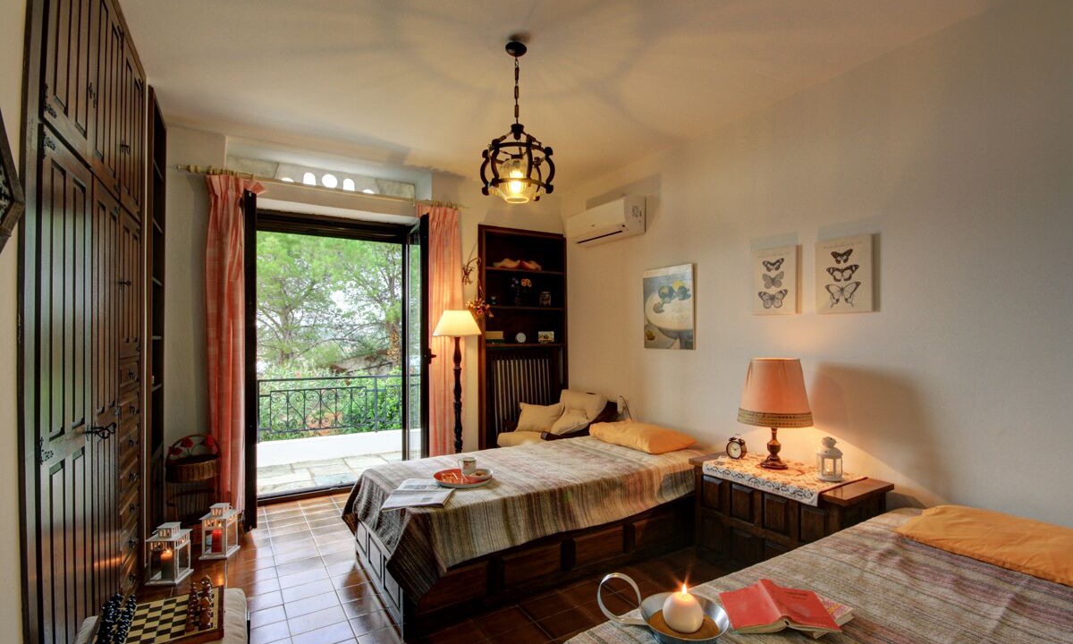 Photo of Patio Balcony in Theologos