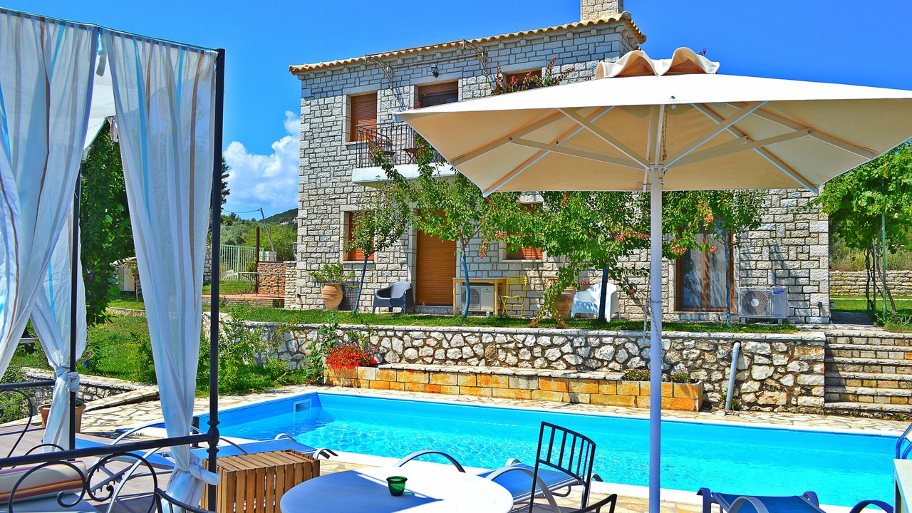 Photo of Outdoor in Apolpaina