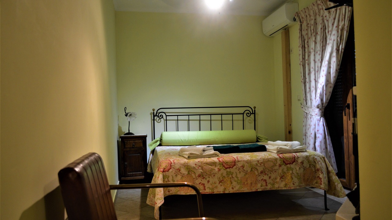 Photo of Bedroom in Apolpaina