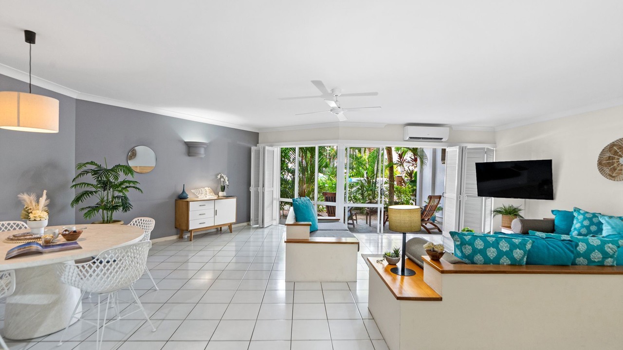 Photo of Livingroom in Palm Cove