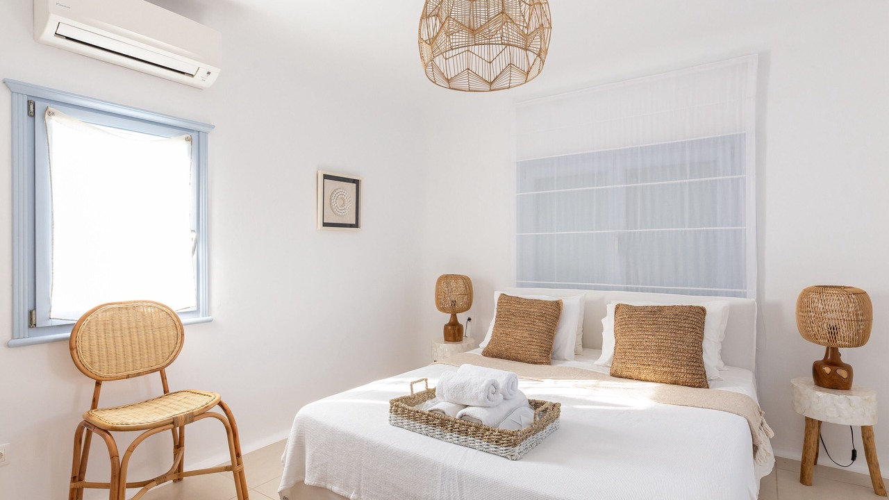 Photo of Bedroom in Platis Gialos