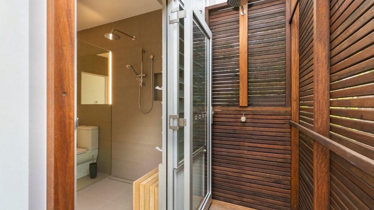 Photo of Bathroom in Sunshine Beach