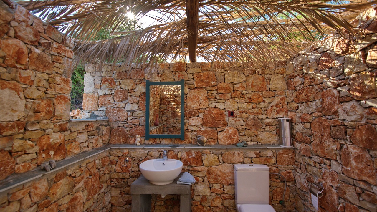 Photo of Bathroom in Marpounta