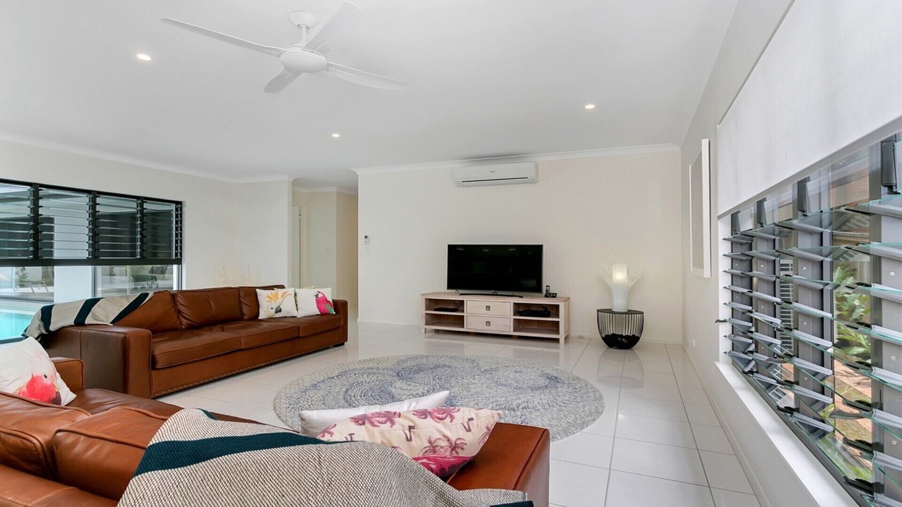 Photo of Livingroom in Palm Cove