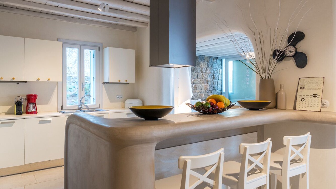 Photo of Kitchen in Faros Armenistis