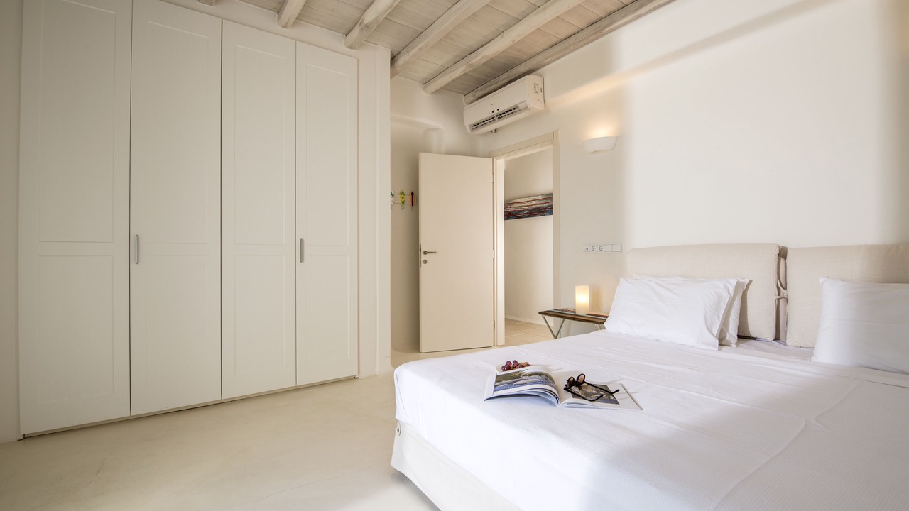 Photo of Bedroom in Faros Armenistis