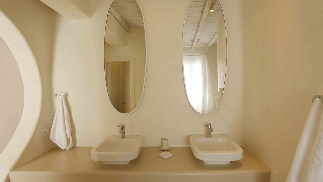 Photo of Bathroom in Faros Armenistis
