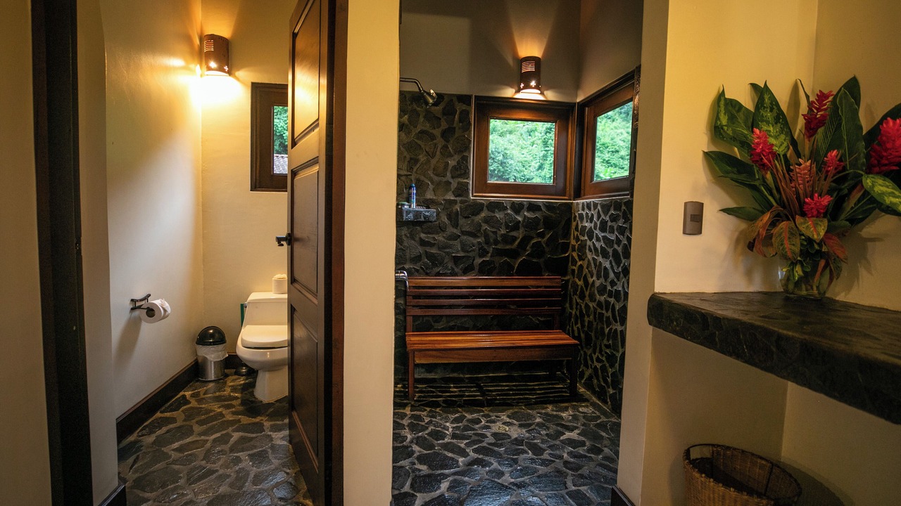 Photo of Bathroom in Cabo Matapalo