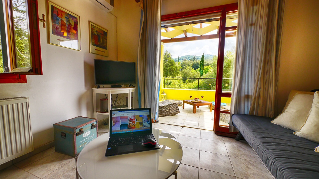 Photo of Livingroom in Termenades