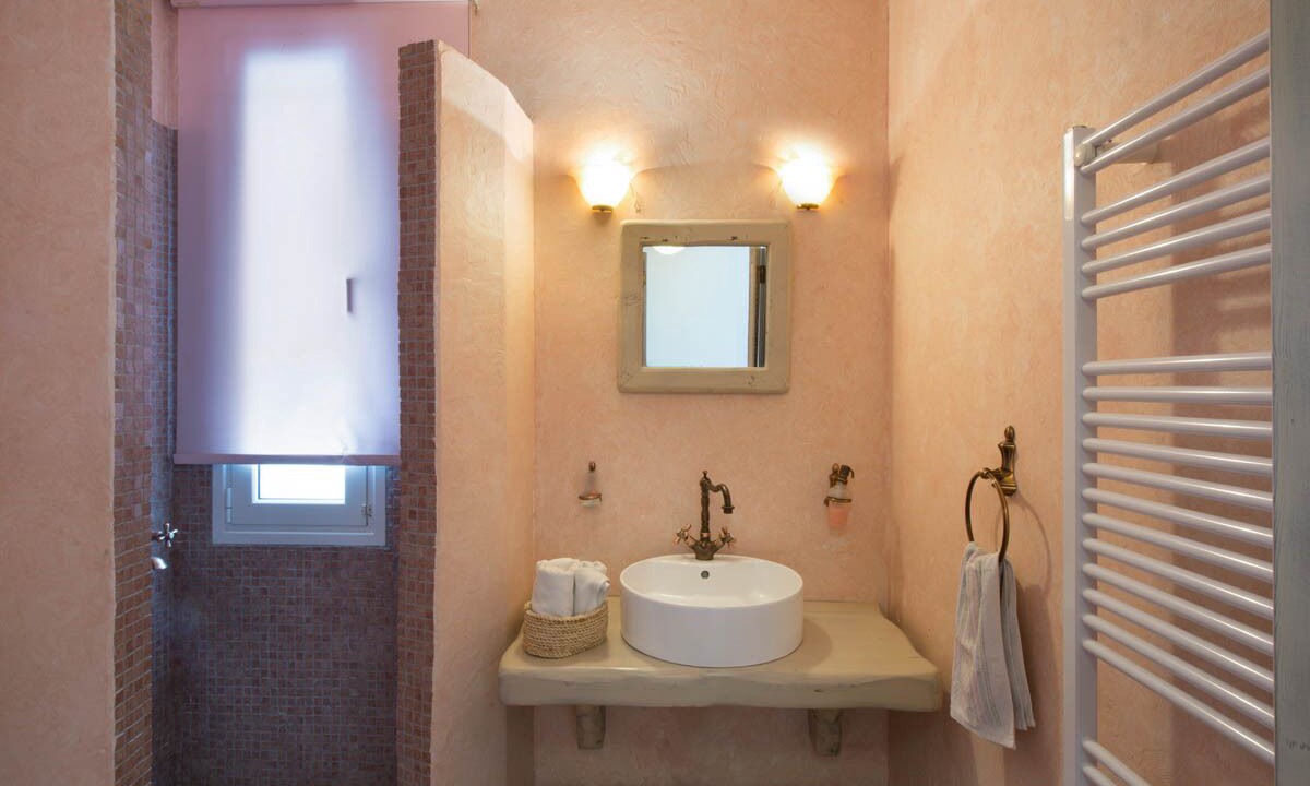 Photo of Bathroom in Skroponeria