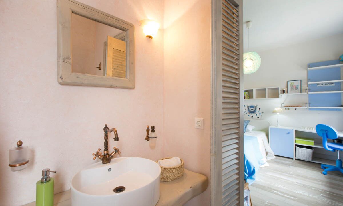 Photo of Bathroom in Skroponeria
