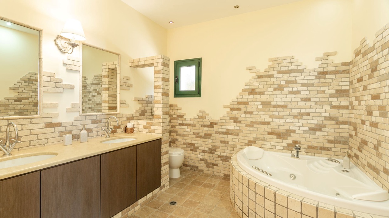 Photo of Bathroom in Kontos
