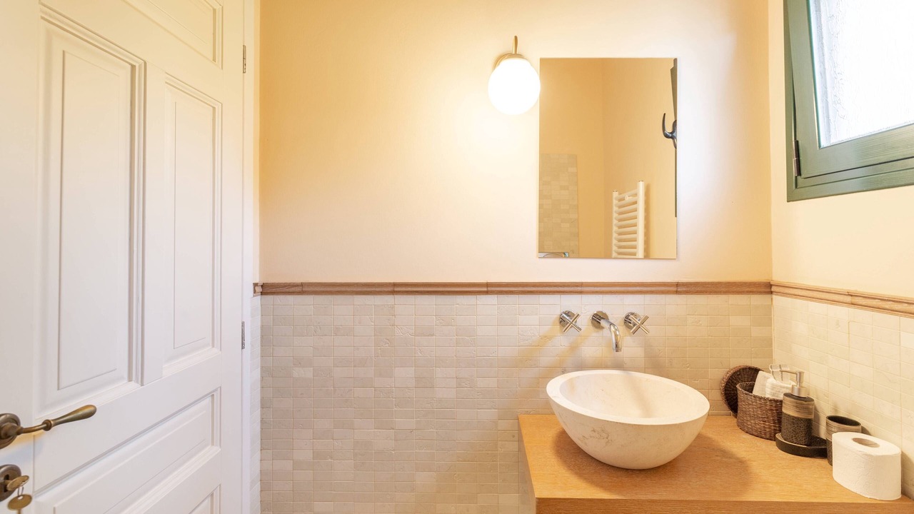 Photo of Bathroom in Kontos