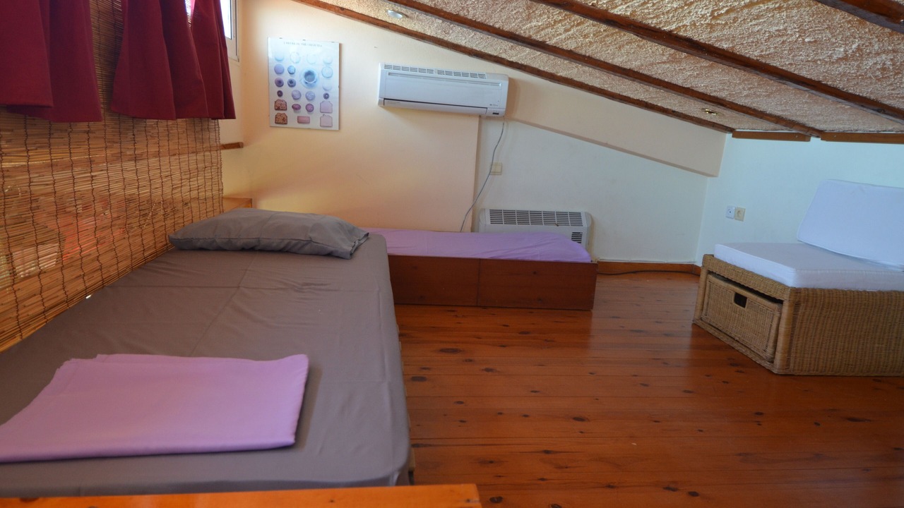 Photo of Bedroom in Marmari