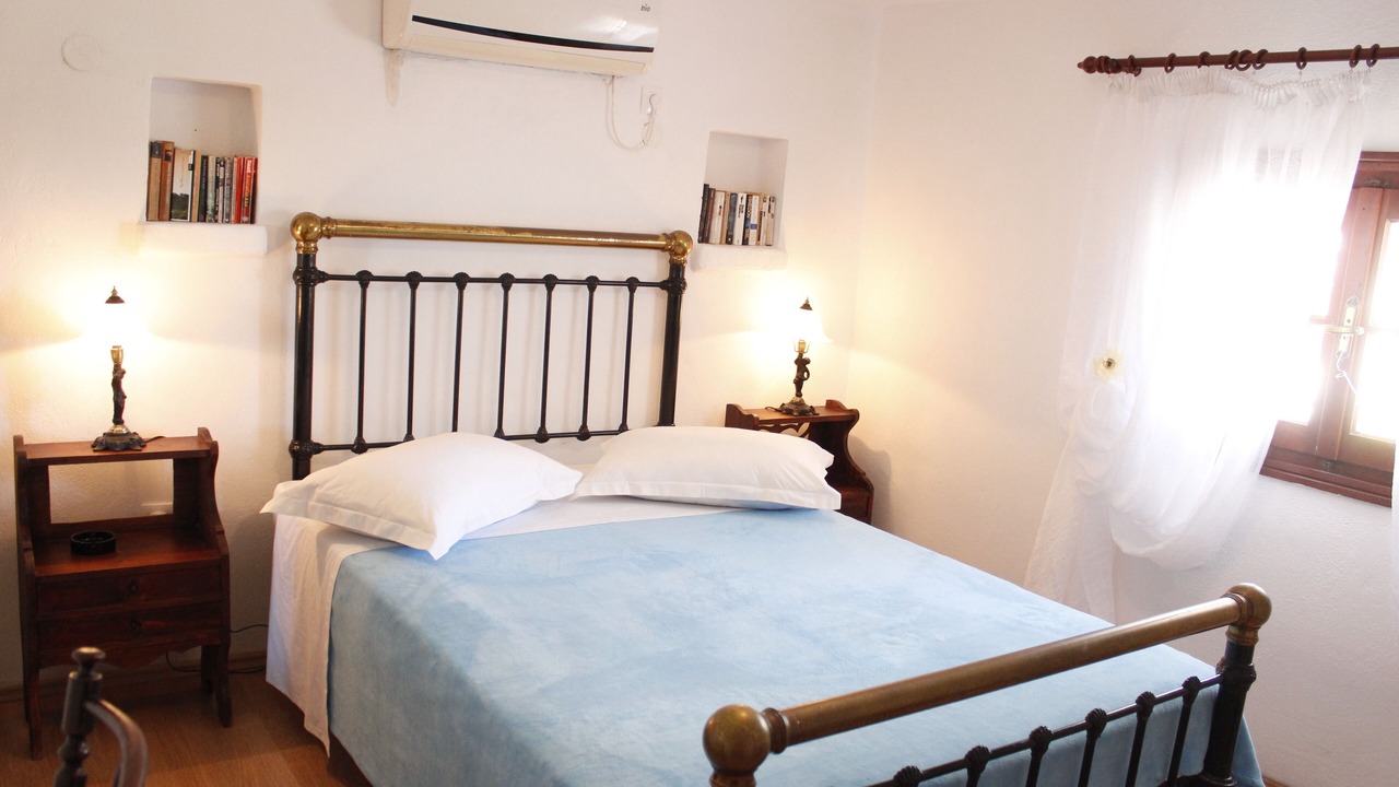 Photo of Bedroom in Skiros
