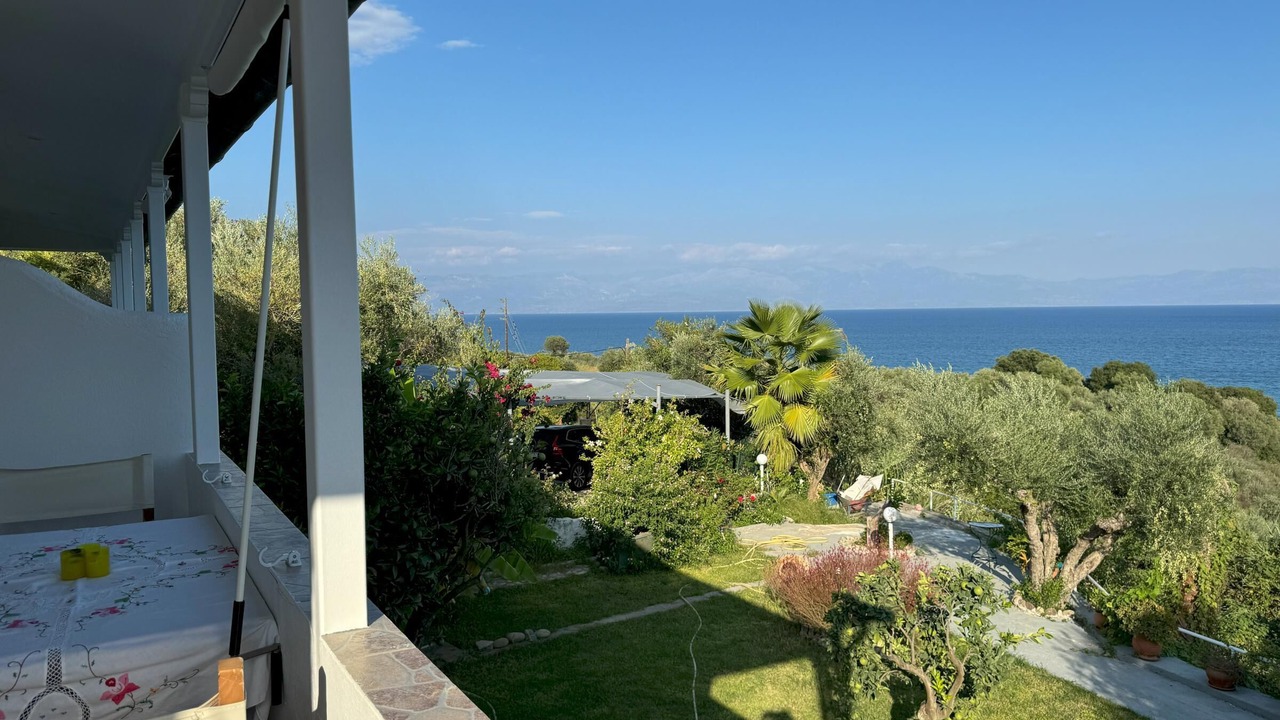 Photo of Patio Balcony in Kompi