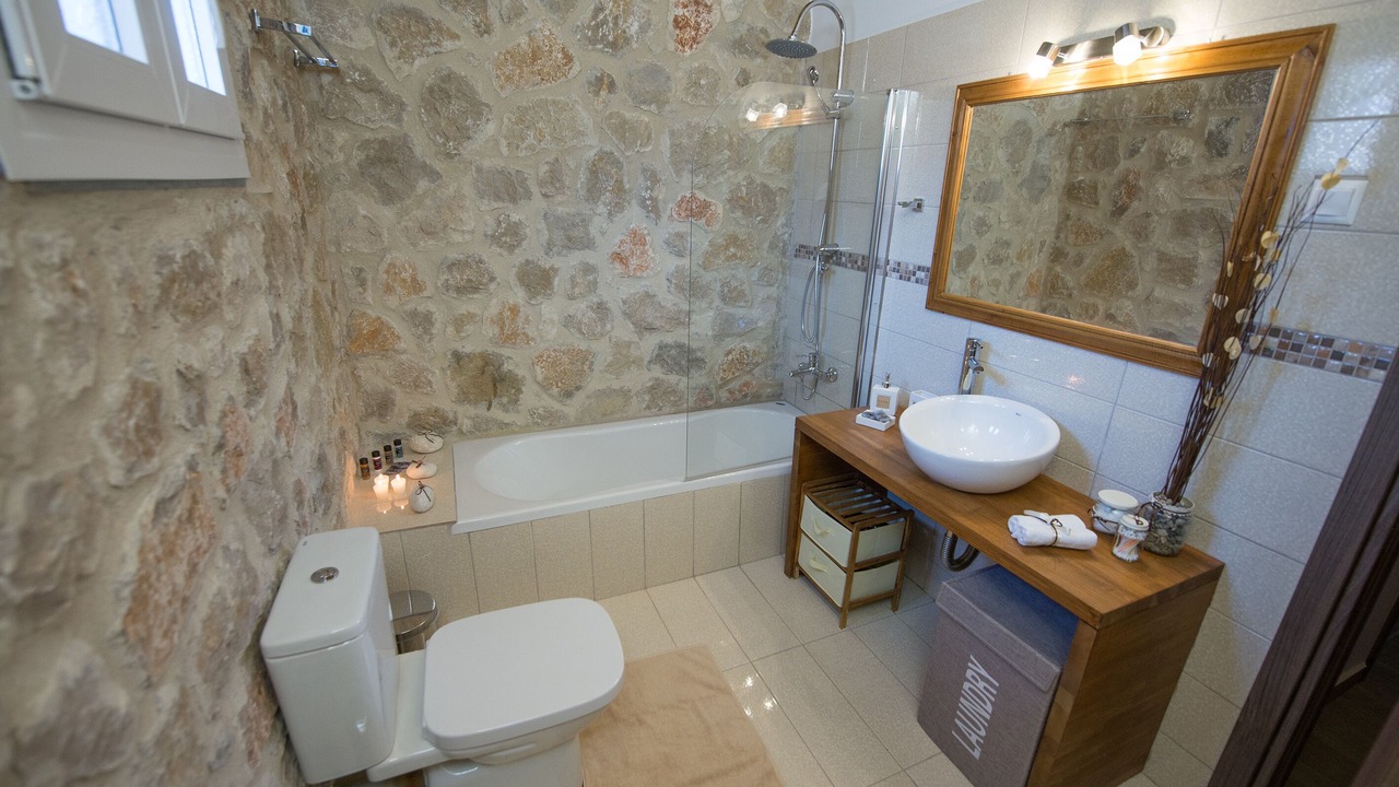 Photo of Bathroom in Spanokhorion