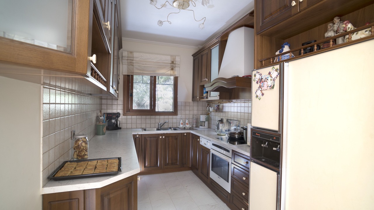 Photo of Kitchen in Saronikos