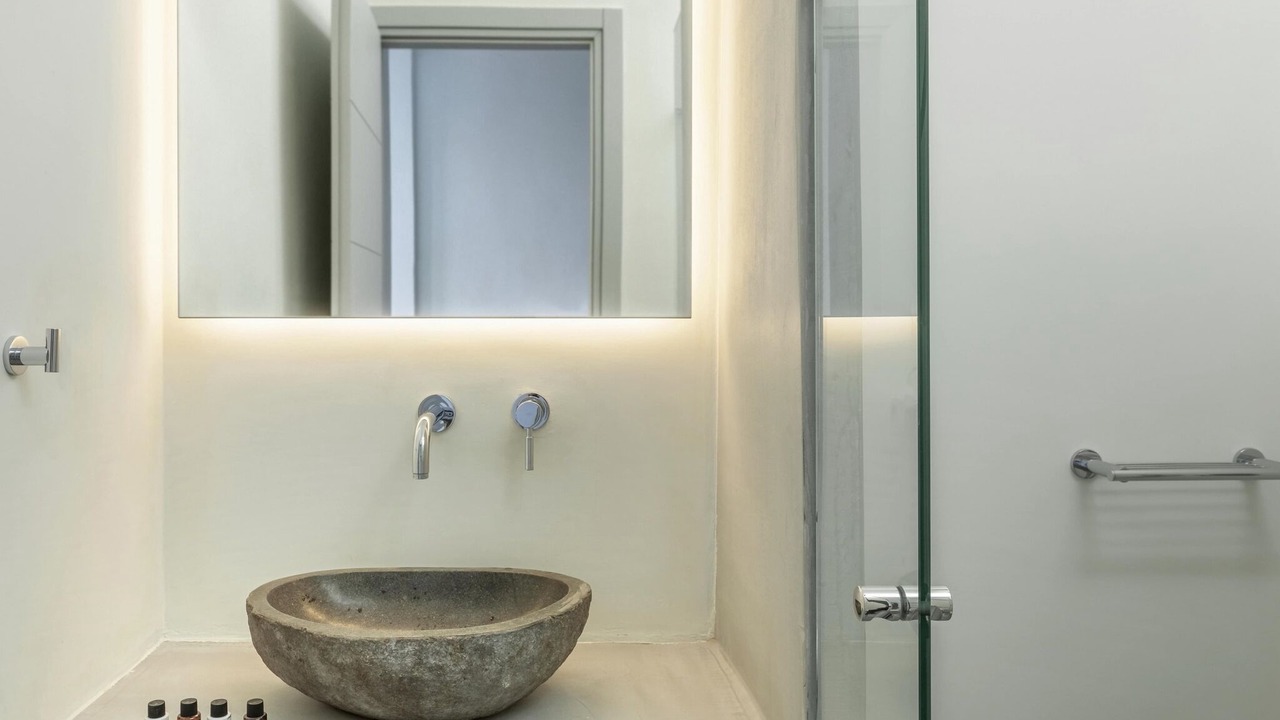 Photo of Bathroom in Elia