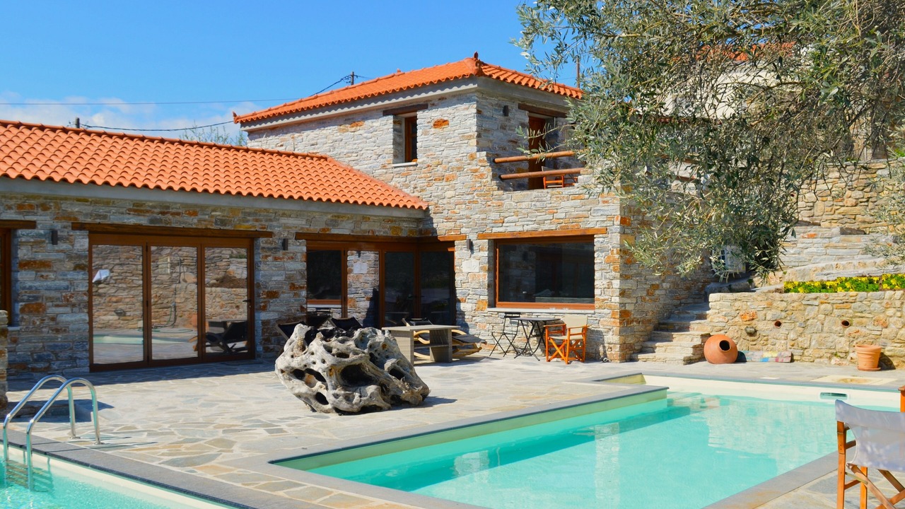 Photo of Outdoor in Stira