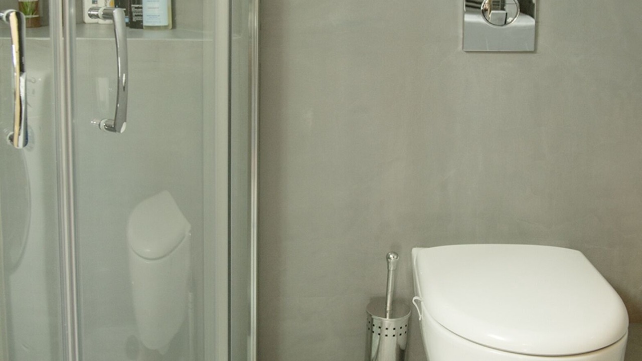 Photo of Bathroom in Nea Smirni
