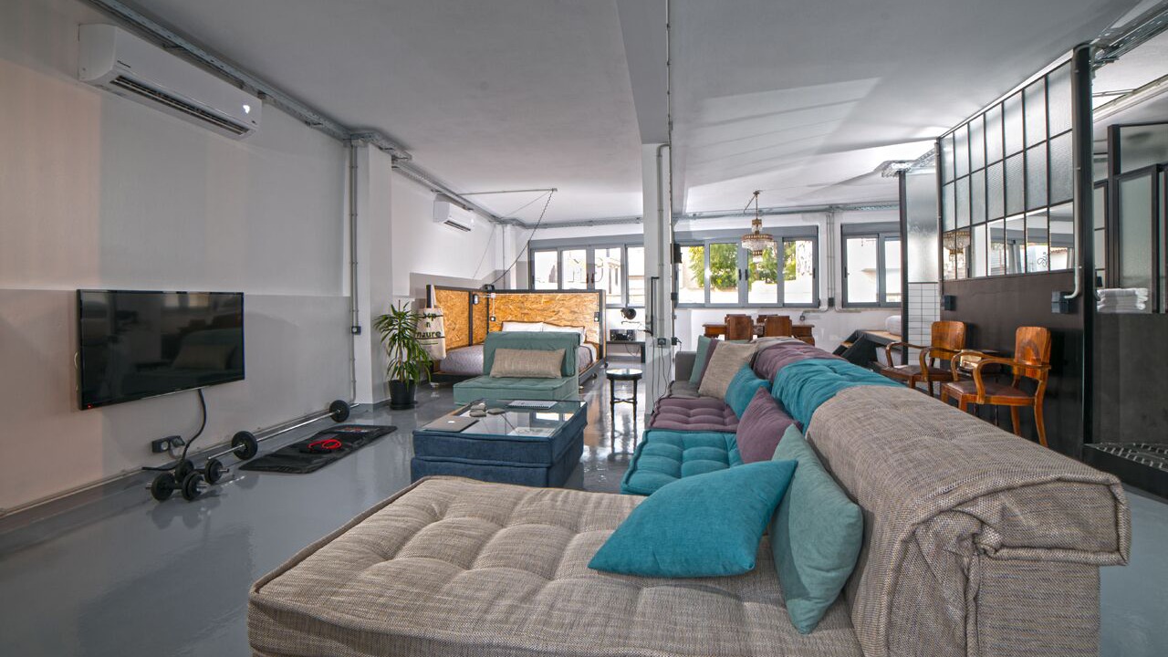 Photo of Livingroom in Thissio