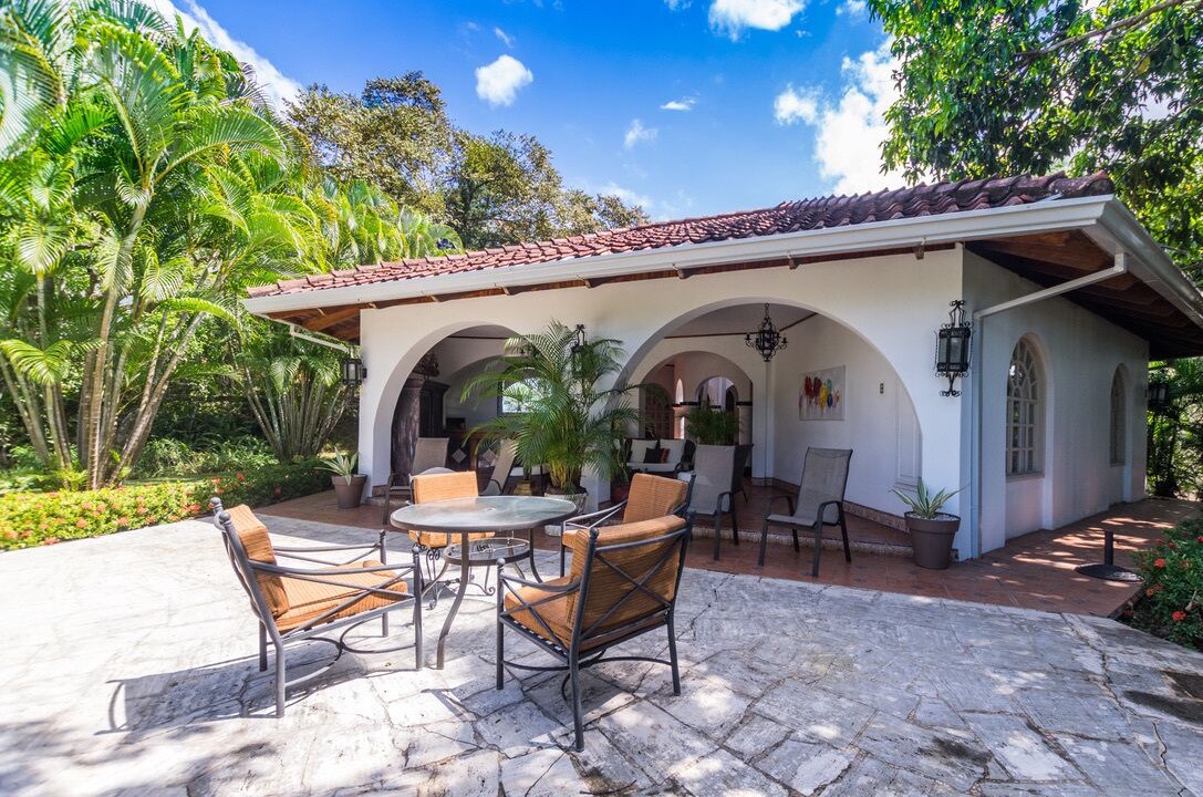 Photo of Outdoor in Esparza