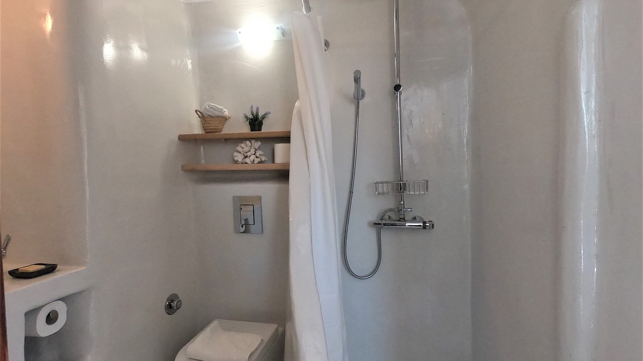 Photo of Bathroom in Poros