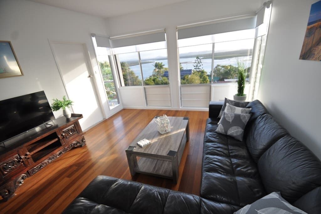Photo of Livingroom in Seventeen Seventy
