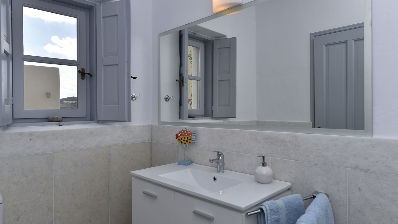 Photo of Bathroom in Paros