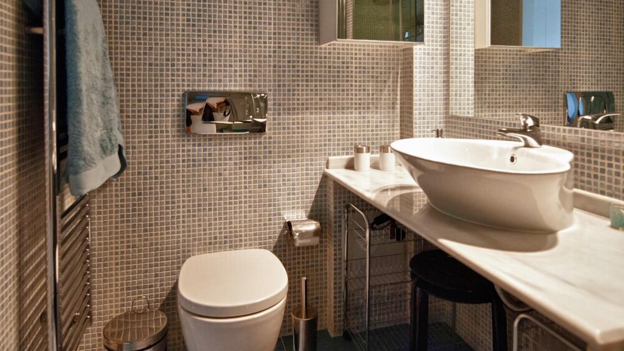 Photo of Bathroom in Thissio