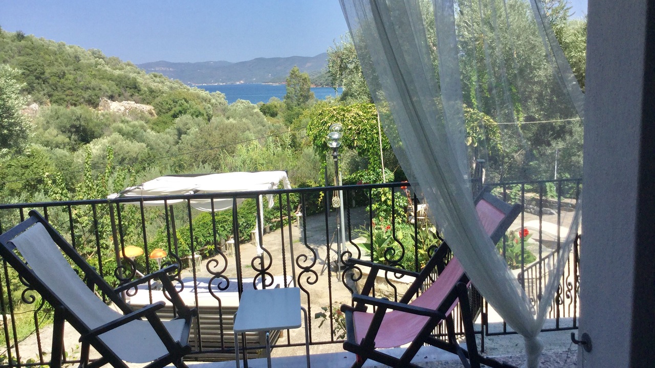 Photo of Patio Balcony in Kali Vrysi