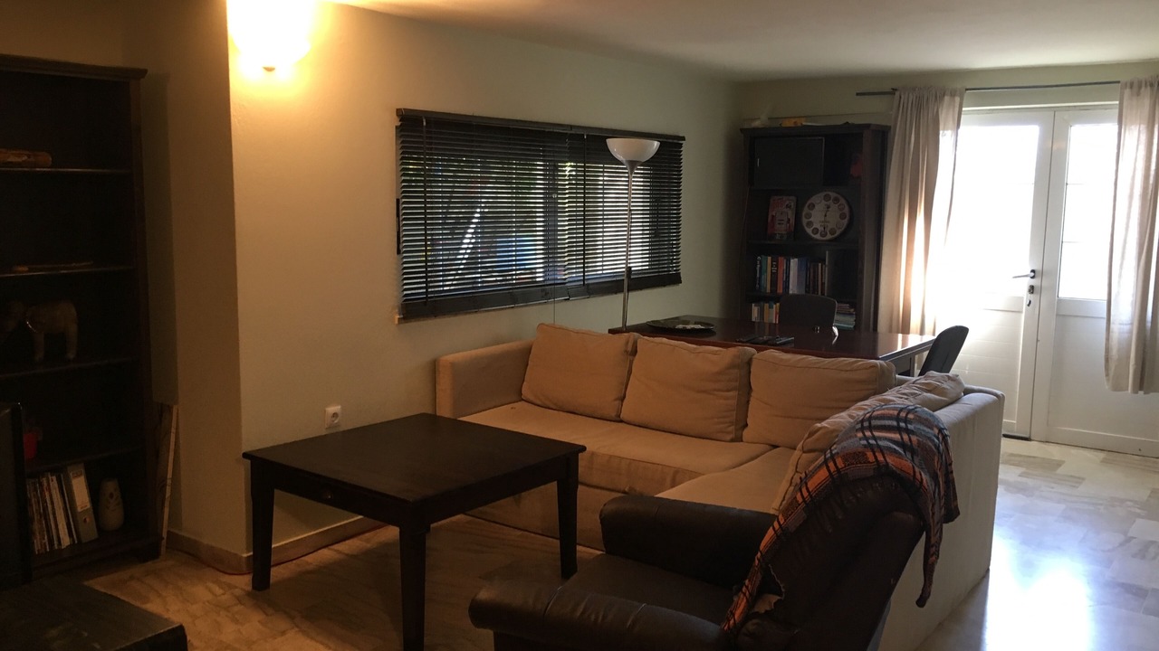 Photo of Livingroom in Kropia