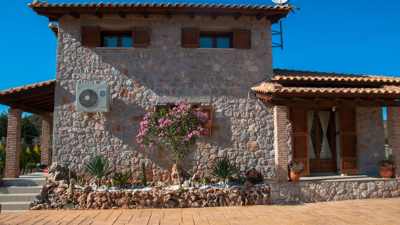 Photo of Outdoor in Melissopetra
