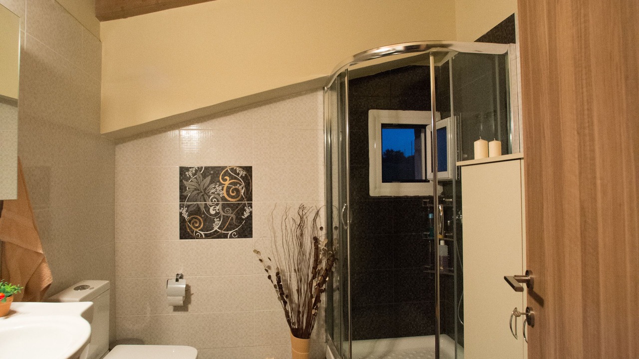 Photo of Bathroom in Glyfa