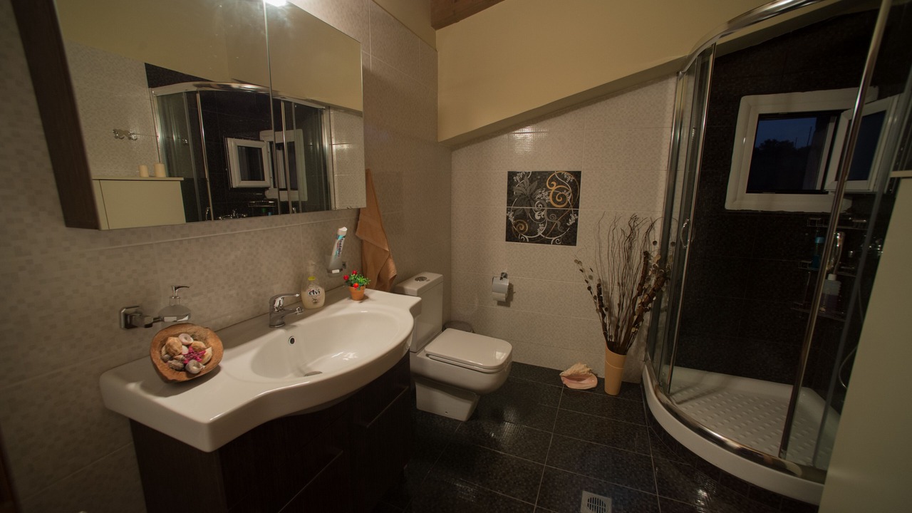 Photo of Bathroom in Glyfa